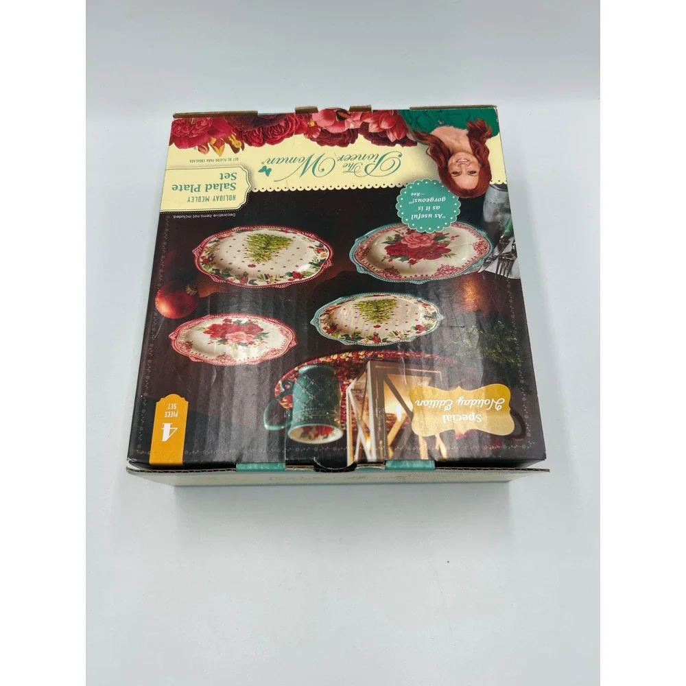 The Pioneer Woman Holiday Medley Salad Plate Set 4 Piece Christmas Tree 8.5 Inch